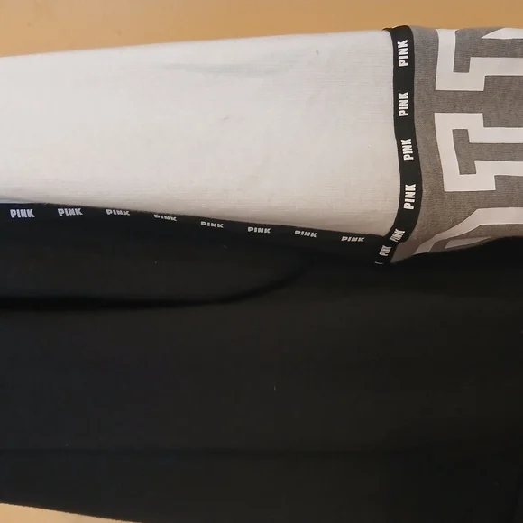 PINK Campus Cowl Black And White - Picture 8 of 10